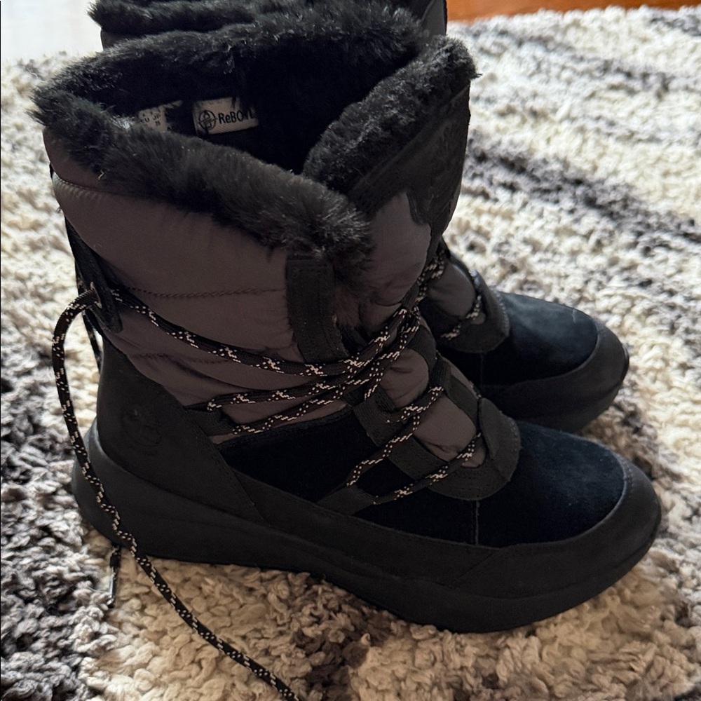 Timberland Women's Black and Gray Winter Boots